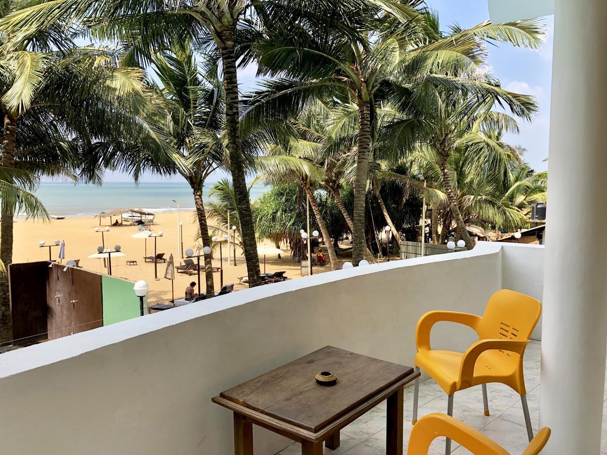 Lanka Beach Hotel Ettukala Exterior foto