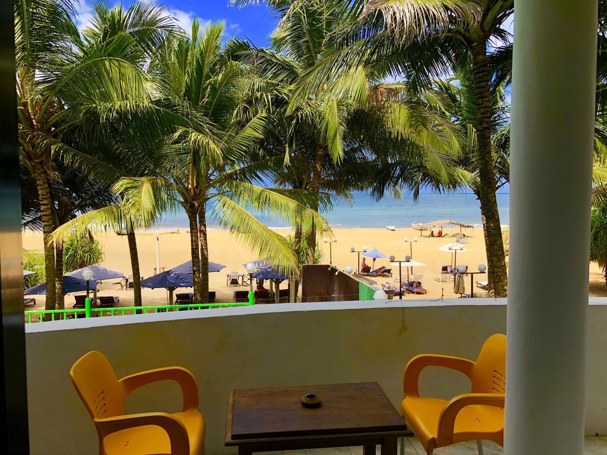 Lanka Beach Hotel Ettukala Exterior foto